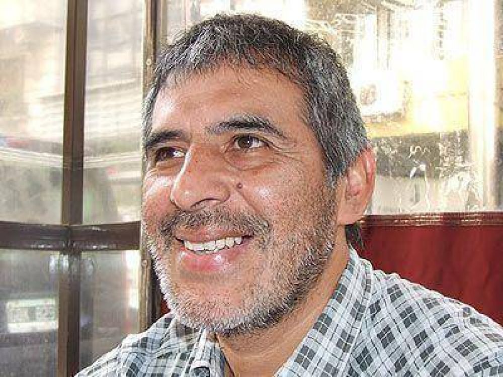 BANFIELD | CULTURA Peteco Carabajal actuar� en el Centro Cultural Padre Mugica