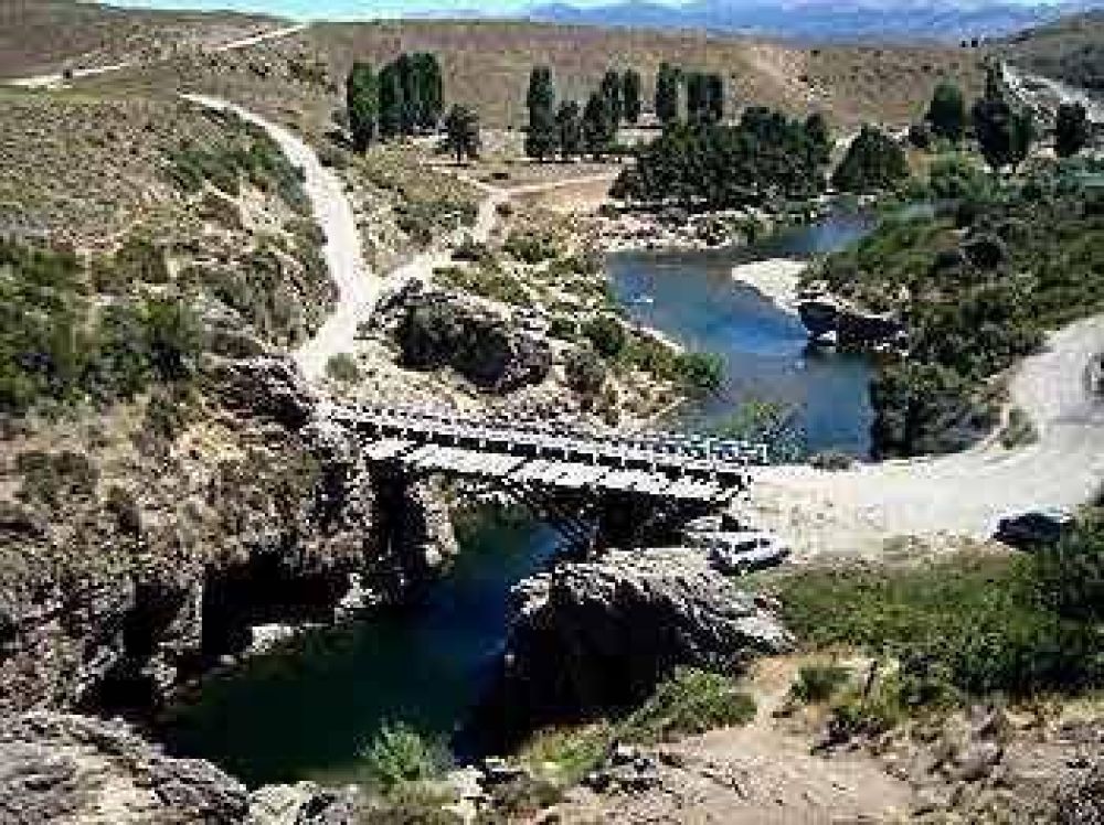 �irihuau: piden a Viarse que repare el puente