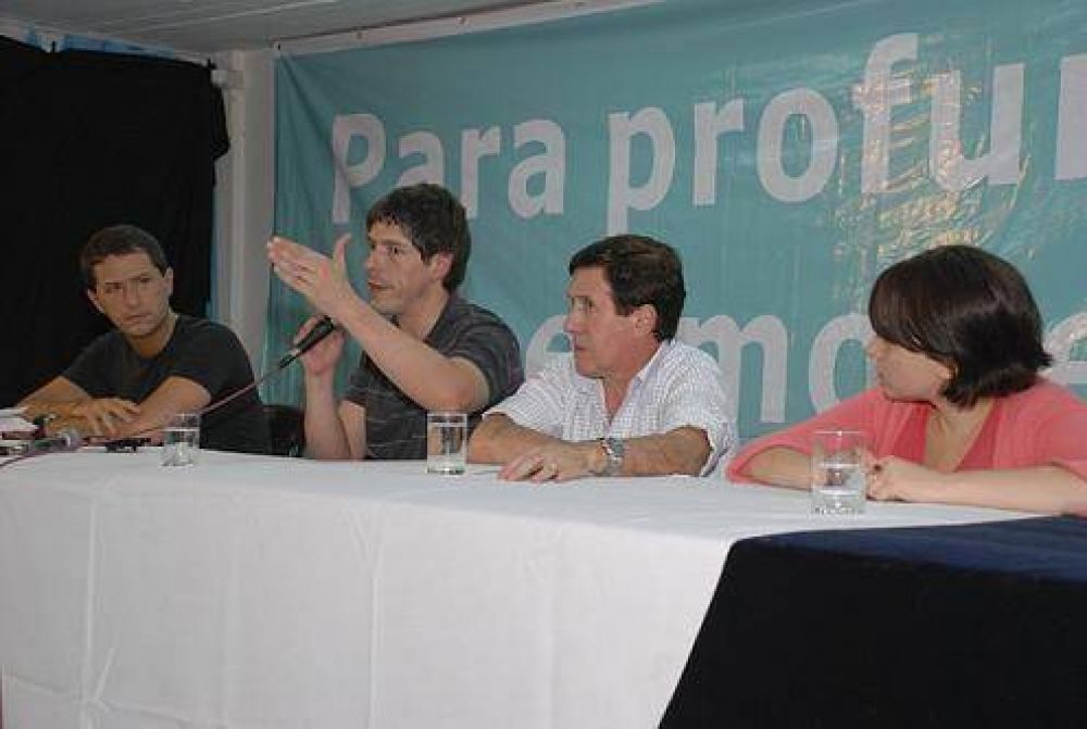 "Este encuentro...expresa nuestra voluntad de querer mejorar permanentemente" dijo D�az P�rez