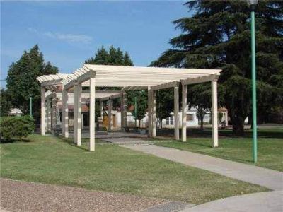 Se realizaron trabajos de pintura en la Plaza 