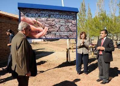  La UNC comenz� a dictar Desarrollo Agropecuario en Cutral Co
