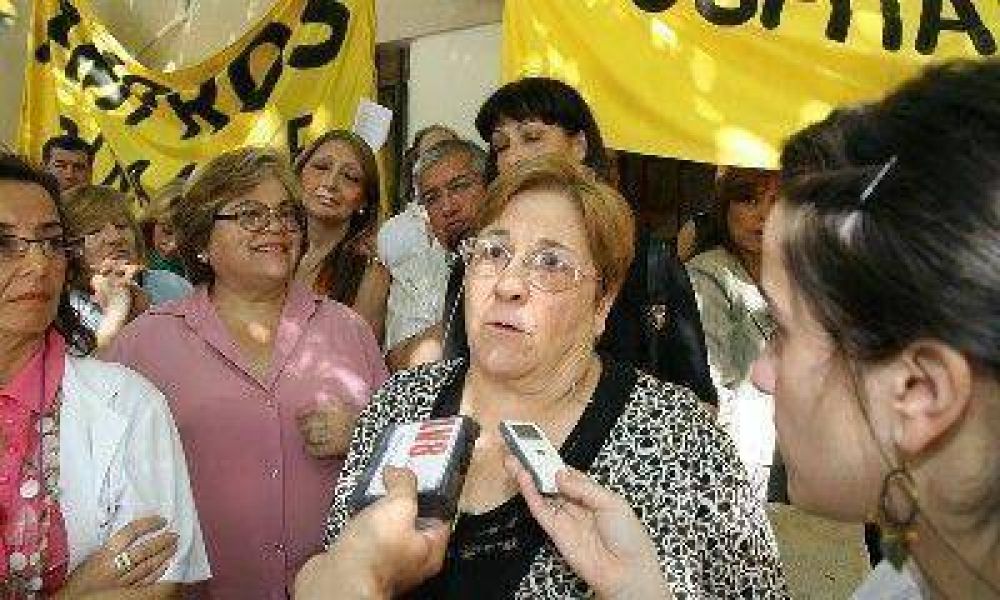 Ampros culp� al Gobierno por la falta de cirug�as durante los paros