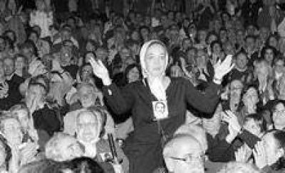 Madres y sindicalistas con Garz�n