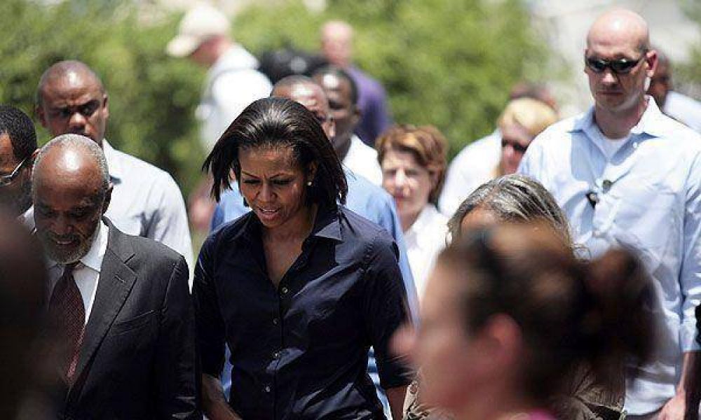 Michelle Obama visit� Hait� sorpresivamente