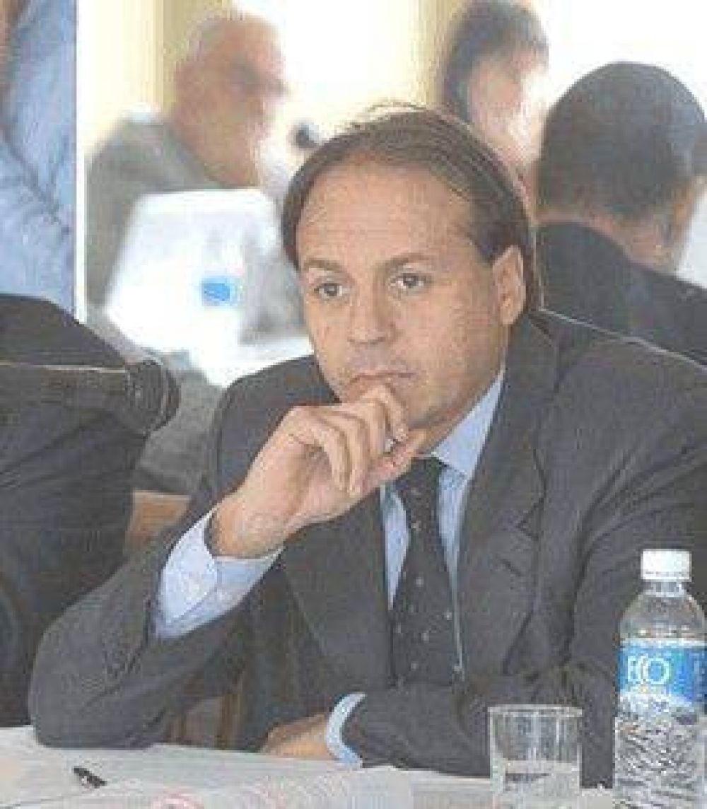 "Nada de lo que se sostiene sobre la entrega de dinero a Saladino es verdad"
