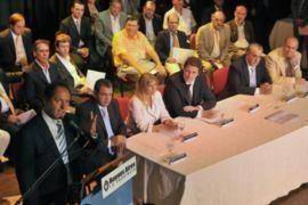 Garr� y Caruh� Scioli inaugurar� la sucursal del Banco de la Provincia de Buenos Aires
