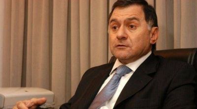 Pereyra pide dar de baja de las cooperativas a los que no trabajen