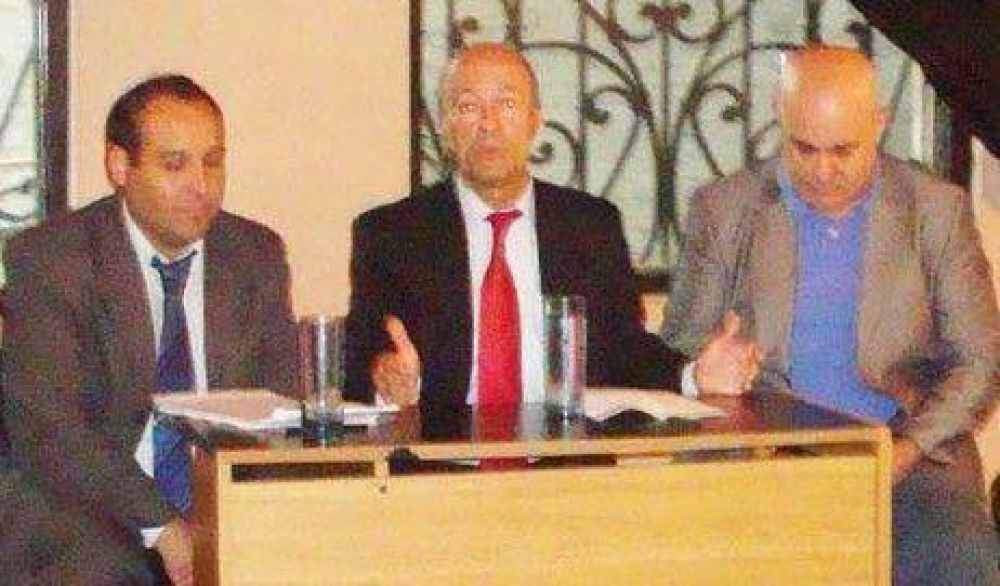 La Justicia orden� desmantelar la antena de Irala y Nilo, en Quilmes Oeste