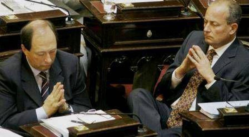 Marino: "aprobamos la ley que le devuelve a las provincias un poco de dignidad" 
