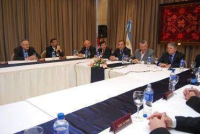 Gioja inaugur� las sesiones del Consejo Interprovincial de Ministros de Obras P�blicas