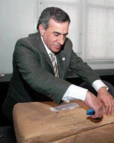 Cariglino profundiza su acuerdo entre las sombras con De Narv�ez
