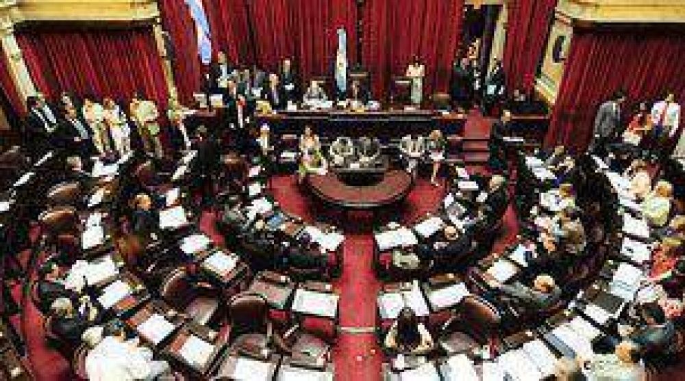 No cede la tensi�n en el Congreso en torno al intento de reformar la Ley del Cheque