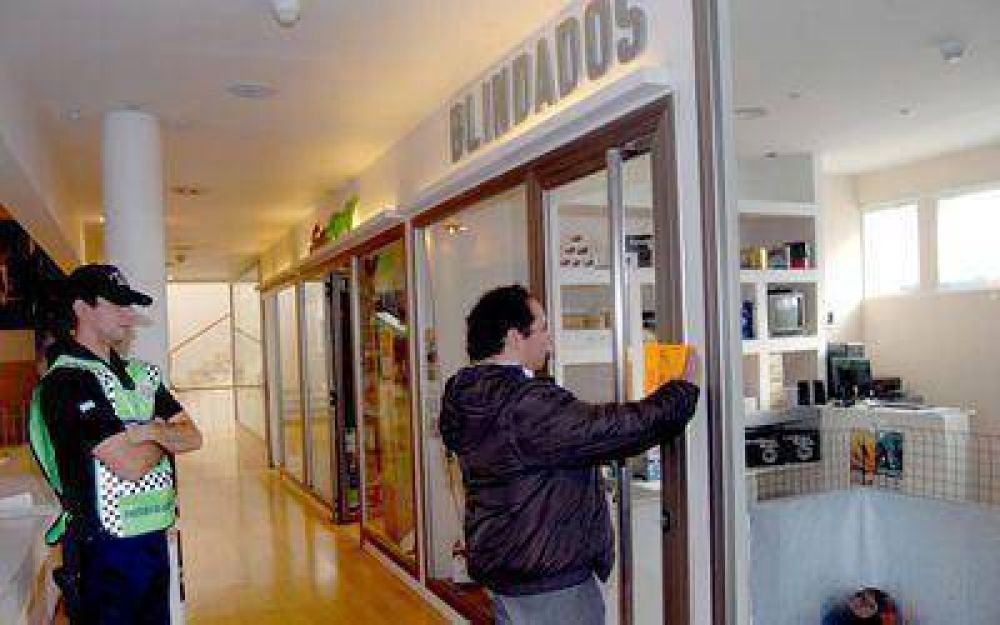 Clausuran local de Seguridad sin la habilitaci�n municipal