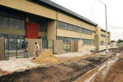 Piden la ampliaci�n de dos l�neas de micros en el barrio Aut�dromo