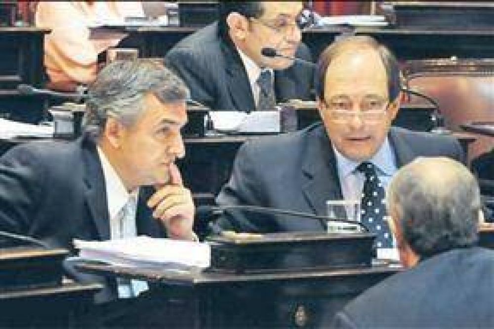 Cuestionan en la UCR c�mo conduce Morales el bloque