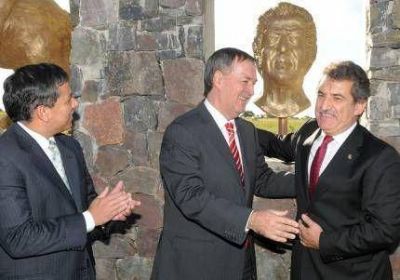 Realizaron un emotivo homenaje a Pancho Ram�rez en C�rdoba
