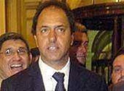 Scioli consider� "masoquistas" los pedidos para subir el d�lar