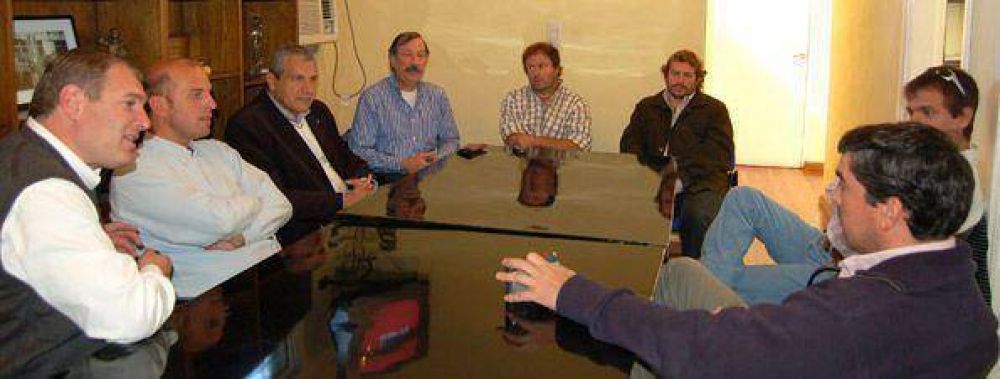 Solicitaron a Meckievi proponer que el Senado  estudie la provincializaci�n del Hospital Unzu�