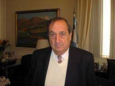 Esc�ndalo en Tandil: Lunghi otorg� 500 pesos de aumento a personal pol�tico