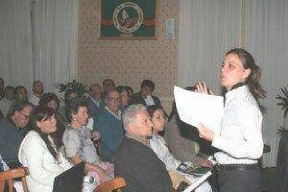 Gran cantidad de vecinos en la primera reuni�n del a�o Avanza el plan estrat�gico de San Fernando