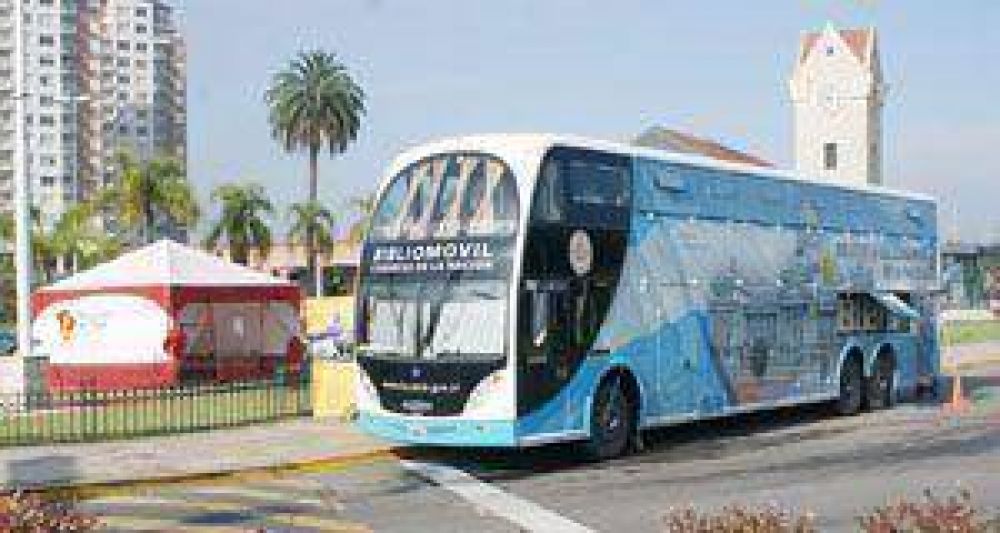 Lleg� a Tigre el Bibliom�vil del Congreso de la Naci�n
