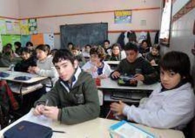 Alumnos secundarios podr�an acceder al registro de conducir