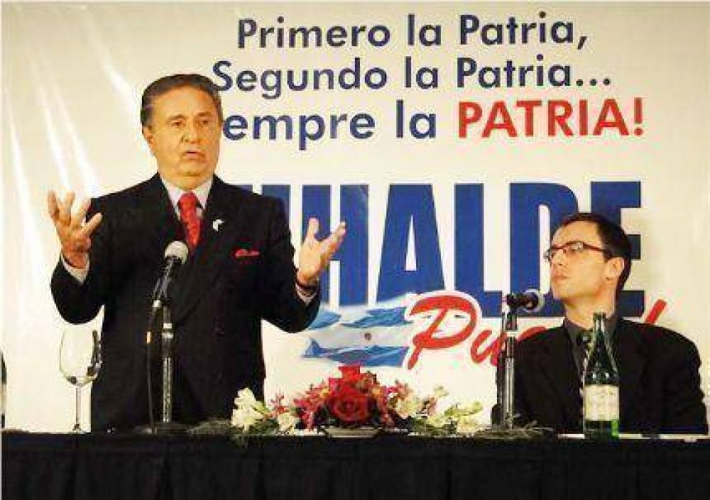 Duhalde calific� de un "re�idero, que la gente no entiende" la situaci�n pol�tica