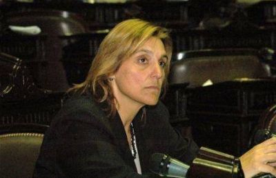 "Lo lamento por Tettamanti, pero si no puede ser full time, tiene que renunciar"