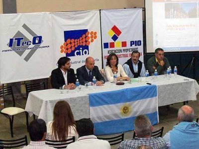 Marcado inter�s empresarial en jornada con la UIA, Uipba y Fogaba que abre nuevas perspectivas a la industria local