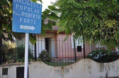 Roban dinero y un scanner de la biblioteca del Barrio Ceco