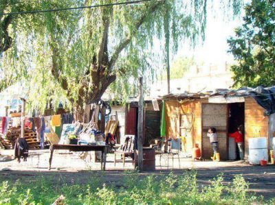 Crece una oculta villa en el coraz�n de 25 de Mayo