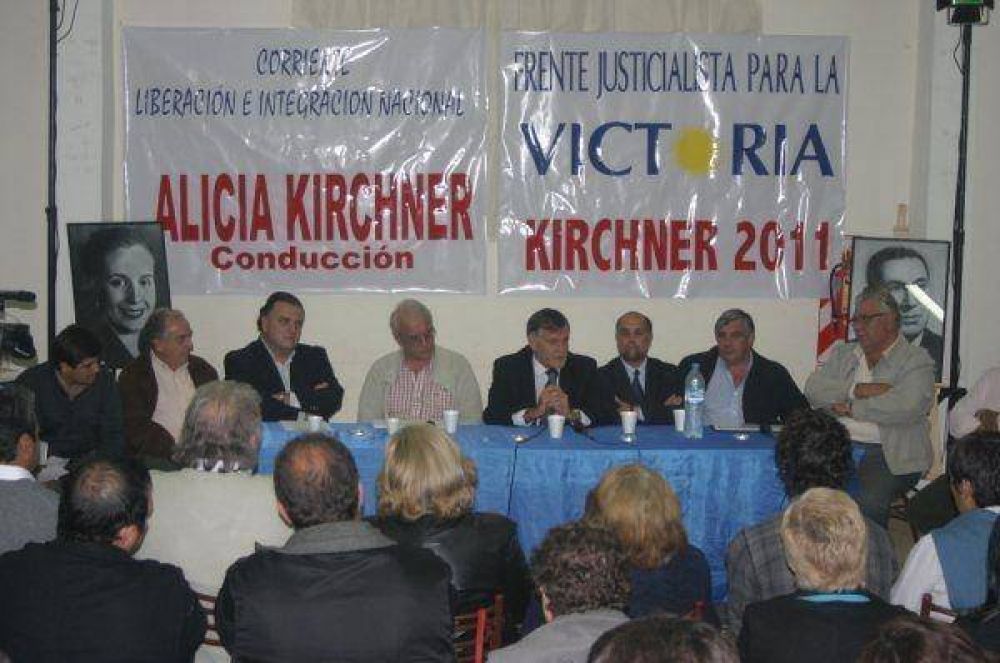 El COLINA postul� a Alicia Kirchner  para la gobernaci�n: Estuvo Quiri