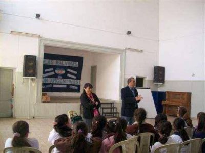Charlas de Defensa Civil en colegios de Jun�n 