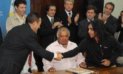 El Gobierno restituy� 106 mil hect�reas a los huarpes
