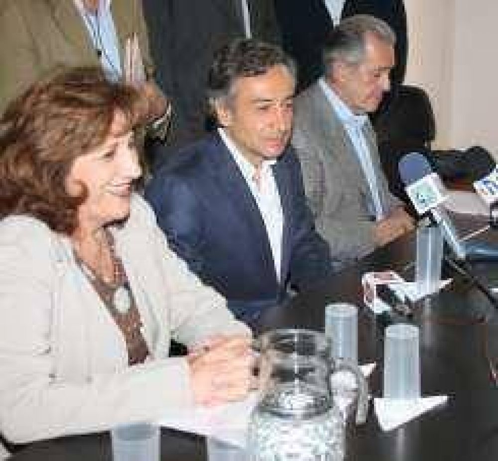 Internas: opositores van por tachas y boleta �nica
