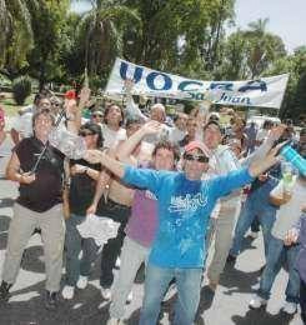 UOCRA dice que el 50% de los obreros est� desempleado