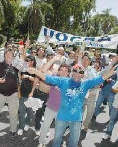 UOCRA dice que el 50% de los obreros est� desempleado