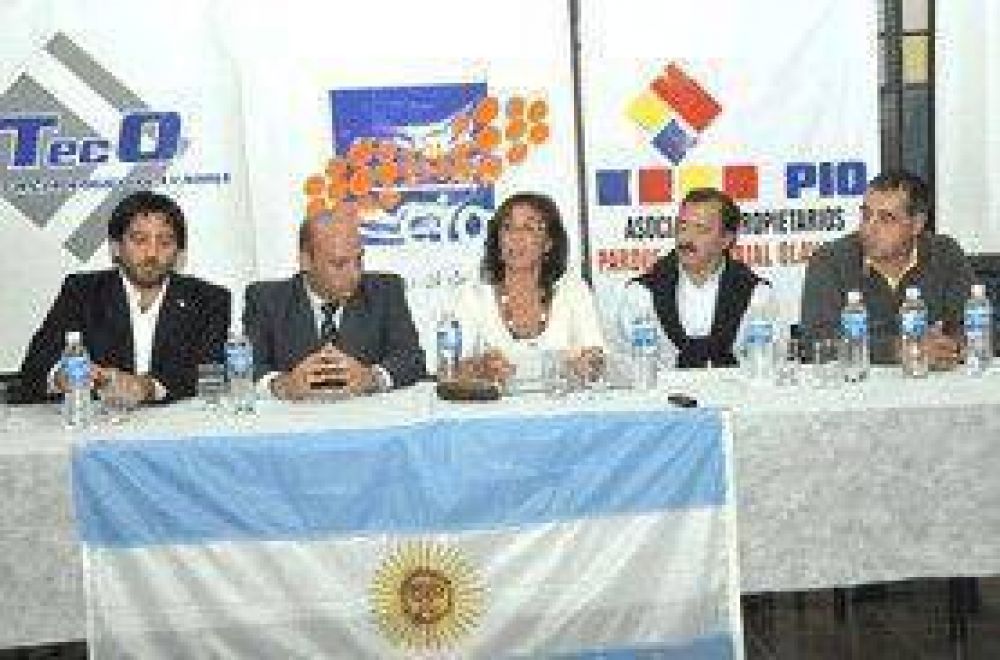 Unos 60 emprendedores se reunieron para posicionar a Olavarr�a como polo industrial