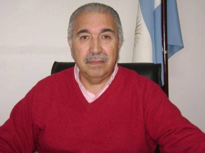 ''Quiero que todos los empleados municipales pertenezcan a planta permanente''