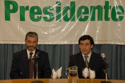 Presidente Per�n - SEGURIDAD: CAPACITAN A AGENTES MUNICIPALES