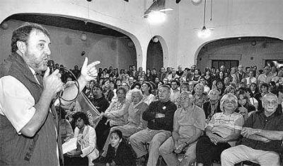Presi�n oficial para levantar el corte 