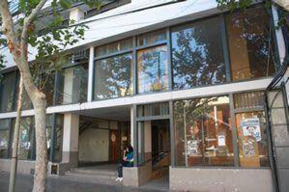 Convenio entre el Gobierno y la AFIP: Con un edificio, la Provincia pagar� parte de una deuda 