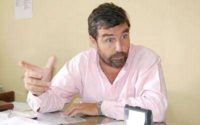 Roque Gonz�lez propone una destiler�a en R�o Mayo