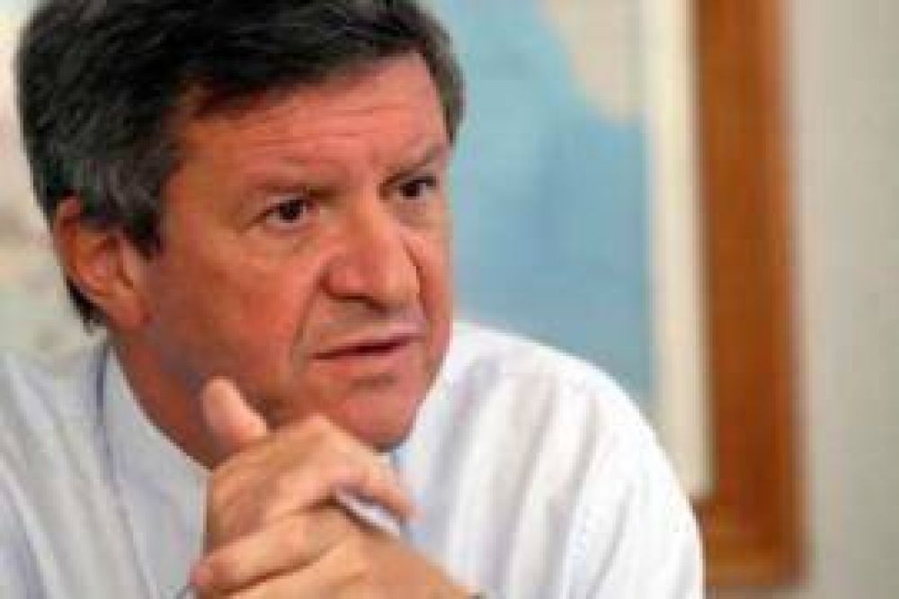 Oporto ir� el lunes a reunirse con los intendentes municipales del Codenoba