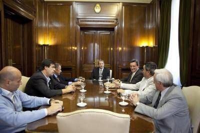  Saiz se prepara para Choele; la oposici�n se reuni� con Cobos