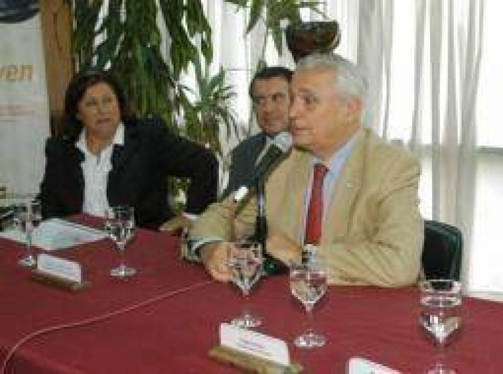 General San Mart�n: Presentaron programa "Autoempleo Joven"