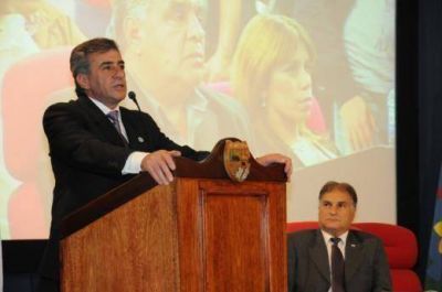 Cariglino inaugur� el per�odo de sesiones ordinarias 2010