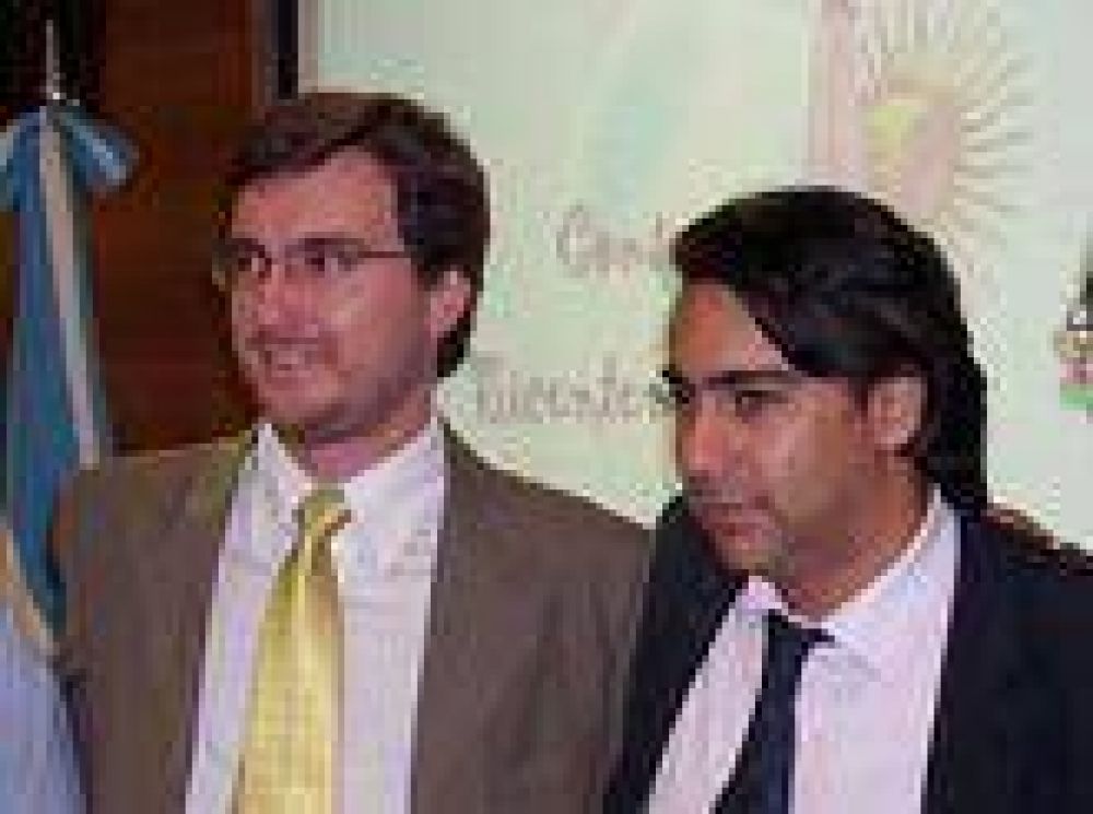 Mor�n: Lucas Ghi, estuvo junto al ex candidato a presidente chileno, Marco Ominami