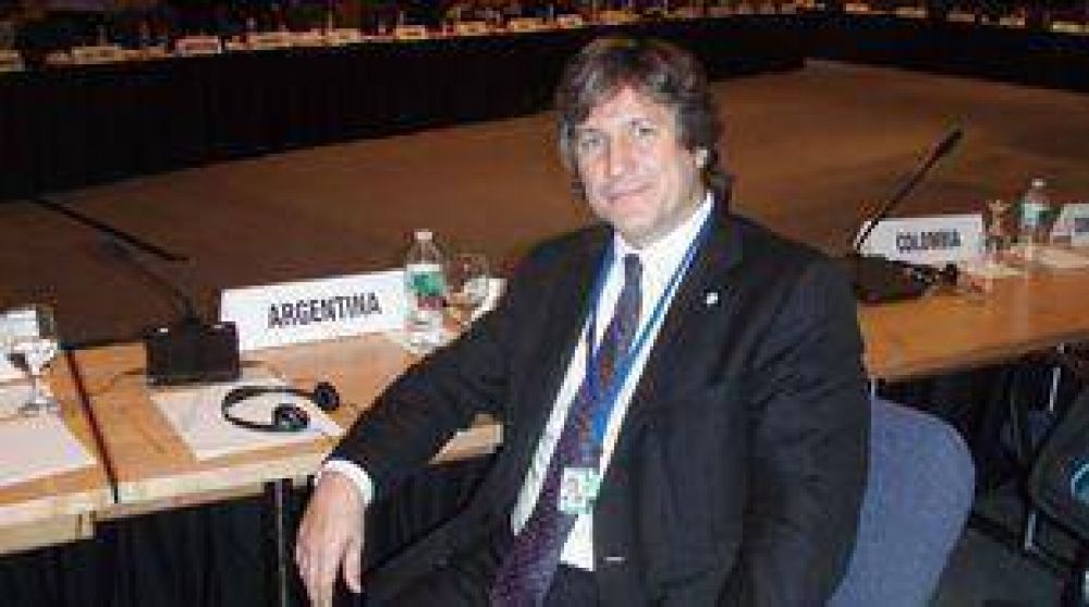 Argentina "no aceptar�" planteos ni supervisiones del FMI, segur� Amado Boudou