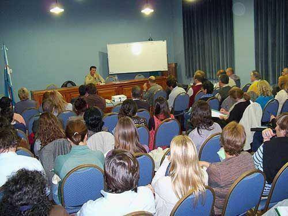 Segunda jornada del seminario "Liderazgo y Construcci�n Pol�tica"